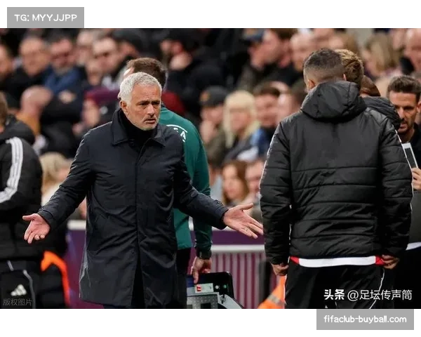 穆里尼奥连吃两黄染红离场 本菲卡主帅次回合无缘伯纳乌指挥